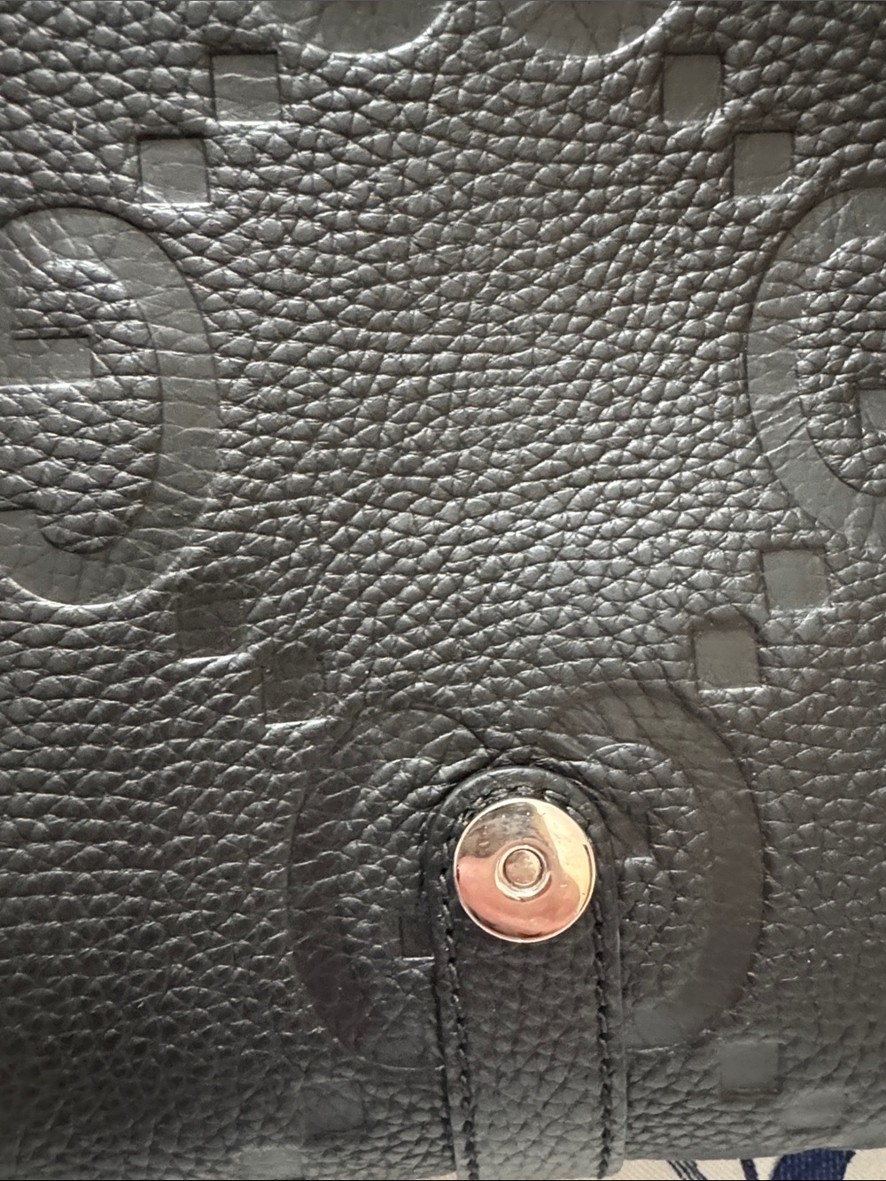 Gucci Jumbo GG Small Black Embossed Leather Messenger Bag - Picture 8 of 13